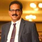 മെഴുകുതിരി കത്തിക്കുന്നതിനിടയില്‍ പാവാടയ്ക്ക് തീപിടിച്ചു, വിദ്യാര്‍ത്ഥിനിക്ക് ദാരുണാന്ത്യം