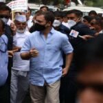 കരിങ്കൊടി കാണിച്ച കെഎസ്‌യു പ്രവര്‍ത്തകനെ മര്‍ദ്ദിച്ച് സിപിഎം പ്രവര്‍ത്തകര്‍, പൊലീസ് വാഹനത്തിനുള്ളില്‍ വച്ചും മര്‍ദനം