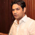 സല്‍മാന്‍ റുഷ്ദിയുടെ ആരോഗ്യനിലയില്‍ പുരോഗതി; വെന്റിലേറ്ററില്‍ നിന്ന് മാറ്റി, കോടതിയില്‍ കുറ്റം നിഷേധിച്ച് അക്രമി