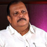 ‘അപ്രതീക്ഷിതമായി അവർ ഉച്ചഭക്ഷണത്തിന് വീട്ടിലെത്തി’; നടൻ ജയറാമിൻറെ വീട് സന്ദർശിച്ച് സഞ്ജുവും ഭാര്യയും