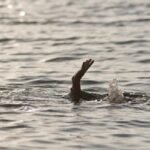 പുതുപുത്തൻ റെയ്ബാൻ ‘ആടുതോമ’യ്ക്ക് സമ്മാനിച്ച് ഭദ്രൻ; ‘സ്ഫടികം’റീ റിലീസിന് ഒരുങ്ങുന്നു