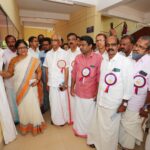 മാര്‍ക്ക് ലിസ്റ്റ് കിട്ടിയില്ല; പൂർവ വിദ്യാർഥി ക്യാമ്പസിലെത്തി പ്രിന്‍സിപ്പാളിനെ പെട്രോള്‍ ഒഴിച്ച് തീകൊളുത്തി