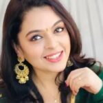 ഓസ്കാറിന് പുറമേ ഒരുകോടി രൂപ സമ്മാനം, സംവിധായികയെ ആദരിച്ച് സ്റ്റാലിൻ