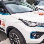 കുട്ടനാടിന് രക്ഷകനായി നടന്‍ മോഹന്‍ലാൽ