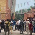 ഉമ്മന്‍ ചാണ്ടിക്ക് അനുകൂലമായി സംസാരിച്ചു;മൃഗാശുപത്രി ജീവനക്കാരിയെ പിരിച്ചുവിട്ടെന്ന് പരാതി,പ്രതിഷേധവുമായി കോൺഗ്രസ്