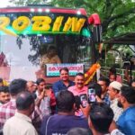 കാറില്‍ എത്തിയ സ്ത്രീകള്‍ കെ.എസ്.ആര്‍.ടി.സി ബസിന്റെ ഹെഡ്‌ലൈറ്റ് അടിച്ചുതകര്‍ത്തു