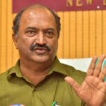 ‘പുരുഷ സുഹൃത്തിനൊപ്പം ജീവിക്കാൻ ഭർത്താവിന്റെ സ്വത്ത് വേണം’; അധ്യാപകനെ വാഹനമിടിപ്പിച്ച് കൊന്ന ഭാര്യ അറസ്റ്റിൽ