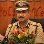 പൂർണ്ണമായും വെള്ളിയിൽ തീർത്ത മനോഹരമായ ചൂൽ:അയോധ്യയിലെ രാമക്ഷേത്രത്തിന് 1.75 കിലോഗ്രാം വെള്ളി ചൂൽ സമ്മാനിച്ച് ഭക്തർ