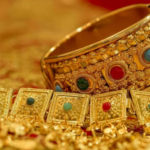 കോട്ടയത്ത് ട്രെയിന്‍ തട്ടി രണ്ടു മരണം; അപകടം ഉത്സവം കഴിഞ്ഞ് വീട്ടിലേക്ക് മടങ്ങും വഴി