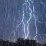 റോഡിന്റെ നിർമ്മാണ പ്രവർത്തനം മുടങ്ങിക്കിടക്കുന്നു; പി ഡബ്ല്യു ഡി എക്സിക്യൂട്ടീവ് എഞ്ചിനീയറെ ഡിവൈഎഫ്ഐ ഉപരോധിച്ചു