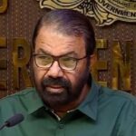 ക്യാമ്പസിൽ ബൈക്ക് കയറ്റിയത് ചോദ്യം ചെയ്തു,അധ്യാപകനെ എസ്എഫ്ഐ പ്രവർത്തകർ കയ്യേറ്റം ചെയ്തു;പരാതിയുമായി അധ്യാപകൻ