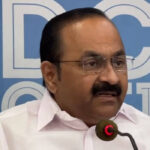 കനത്ത മഴ; കൃഷ്ണഗിരി ഊത്താങ്കര സ്റ്റാന്‍ഡില്‍ നിര്‍ത്തിയിട്ടിരുന്ന ബസുകള്‍ ഒലിച്ചുപോയി