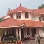 മുഖങ്ങള്‍ വികൃതമാക്കിയ നിലയില്‍; മൃതദേഹത്തില്‍ വസ്ത്രങ്ങളുണ്ടായിരുന്നില്ല; വീടിന് മുന്നില്‍ നിന്ന് അമ്മിക്കല്ലും കോടാലിയും കണ്ടെത്തി; ഇരട്ടകൊലപാതകത്തില്‍ ഞെട്ടി നാട്ടുകാര്‍