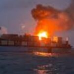 തീപിടിച്ച കപ്പലില്‍ 140 കണ്ടെയ്‌നറുകളില്‍ അപകടകരമായ ചരക്കുകളുള്ളതായി റിപ്പോര്‍ട്ട്