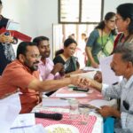 ജയിൽ പുള്ളികൾക്ക് 10 ഇരട്ടി തുകയാണ് ഉയർത്തിയത്, 2000 പോര ഓണറേറിയം 21000 രൂപയാക്കി ഉയർത്തണം, ഡിമാൻഡുകൾ അംഗീകരിക്കും വരെ സമരം തുടരുമെന്ന് ആശാവർക്കേഴ്‌സ്