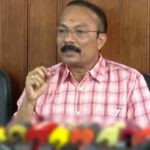 കുന്ദമംഗലത്ത് ആളൊഴിഞ്ഞ പറമ്പിൽ  വലിയ മൂന്ന് പെരുമ്പാമ്പുകളെ കണ്ടെത്തി