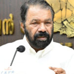 നിയന്ത്രണം വിട്ട ഇന്നോവ കടയിലേക്ക് ഇടിച്ച് കയറി; യുവതിക്ക് പരിക്ക്