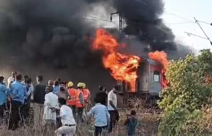 തിരുവനന്തപുരം-ഡല്‍ഹി രാജധാനി എക്‌സ്പ്രസില്‍ തീപിടിത്തം; അപകടം രാജസ്ഥാനിലെ കോട്ടയ്ക്ക് സമീപം