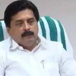 മുണ്ടിക്കൽ താഴത്ത് ബൈക്കും കാറും കൂട്ടിയിടിച്ച് അപകടം; ബൈക്ക് യാത്രികന് പരിക്ക്