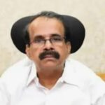 പാലക്കാട്ട് നിര്‍ത്തിയിട്ട കാറിന്റെ ഡിക്കി തുറക്കുന്നതിനിടെ കണ്ടെയ്‌നര്‍ ഇടിച്ച് യുവാവ് മരിച്ചു