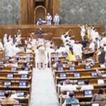 വിദ്യാര്‍ത്ഥികളെ ഉപദ്രവിക്കുന്നത് തുടര്‍ന്നാല്‍ തെരുവിലിറങ്ങുമെന്ന് അഭിജീത് ദിപ്‌കെ