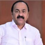കണ്ണൂരില്‍ കാര്‍ നിയന്ത്രണം വിട്ട് പോസ്റ്റില്‍ ഇടിച്ചു; മൂന്ന് പേര്‍ക്ക് പരിക്ക്