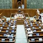റെയിൽവൺ ആപ്പ് പണിമുടക്കി; നട്ടംതിരിഞ്ഞ് യാത്രക്കാർ