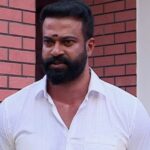 വീണ്ടും യുദ്ധ ഭീതിയില്‍; ഇറാനില്‍ അമേരിക്കയുടെ കനത്ത വ്യോമാക്രമണം