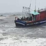 കലിതുള്ളി കാലവര്‍ഷം; ജാഗ്രത നിര്‍ദേശം, ഇടുക്കിയിലും കോട്ടയത്തും പത്തനംതിട്ടയിലും ഉരുള്‍പൊട്ടല്‍; മൂന്ന് മരണം; വാഗമണ്ണിലും അടൂര്‍മലയിലും മണ്ണിടിച്ചില്‍; ഇന്ന് 8 ജില്ലകളിൽ റെഡ് അലേർട്ട്