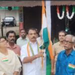 80-ാം സ്വാതന്ത്ര്യദിനത്തിൽ നിയമസഭാ സമുച്ചയത്തിൽ സ്‌പീക്കർ തിരുവഞ്ചൂർ രാധാകൃഷ്ണൻ ദേശീയ പതാക ഉയർത്തി
