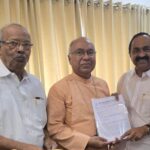 ഡല്‍ഹി ബസുകളില്‍ ഇനി കര്‍ട്ടനും സണ്‍ ഫിലിമും വേണ്ട, പാനിക് ബട്ടണ്‍ നിര്‍ബന്ധം; ബസ് സുരക്ഷ കര്‍ശനമാക്കി ഡല്‍ഹി
