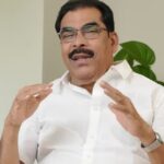 അട്ടപ്പാടിയിൽ ആൾക്കൂട്ടം കൊലപ്പെടുത്തിയ മധുവിന്റെ കുടുംബം മുഖ്യമന്ത്രി വി. ഡി സതീശനെ സന്ദർശിച്ചു